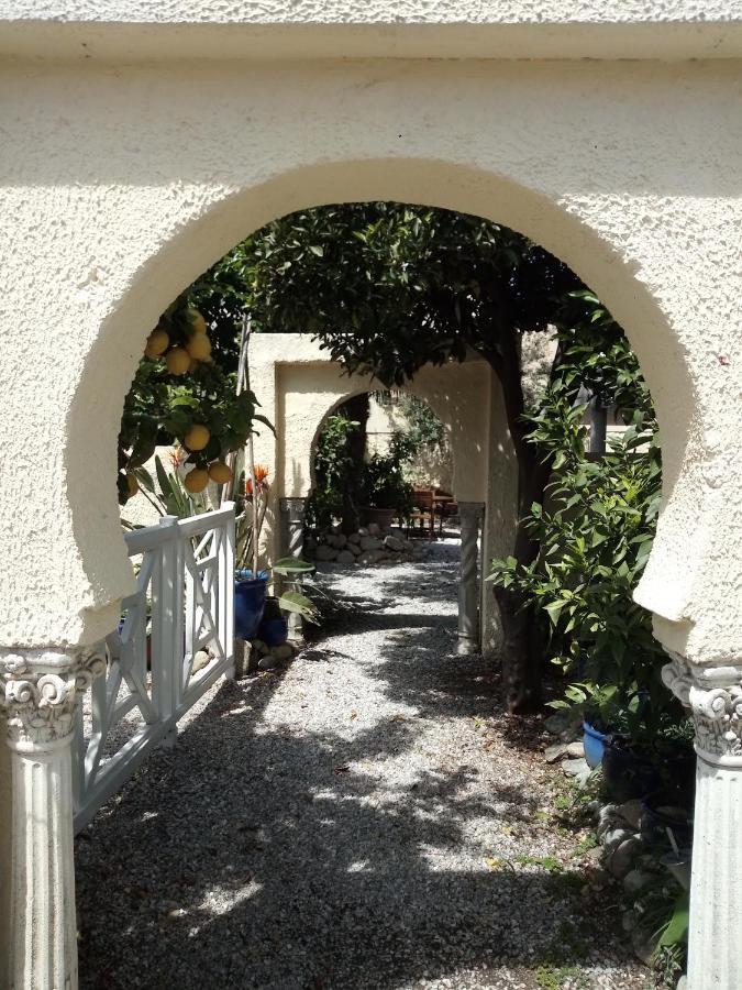 L'Orangeraie Bed & Breakfast Елн Екстериор снимка